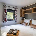 Camping Maeva Respire Ecolodge L\'Etoile D\'Argens *****