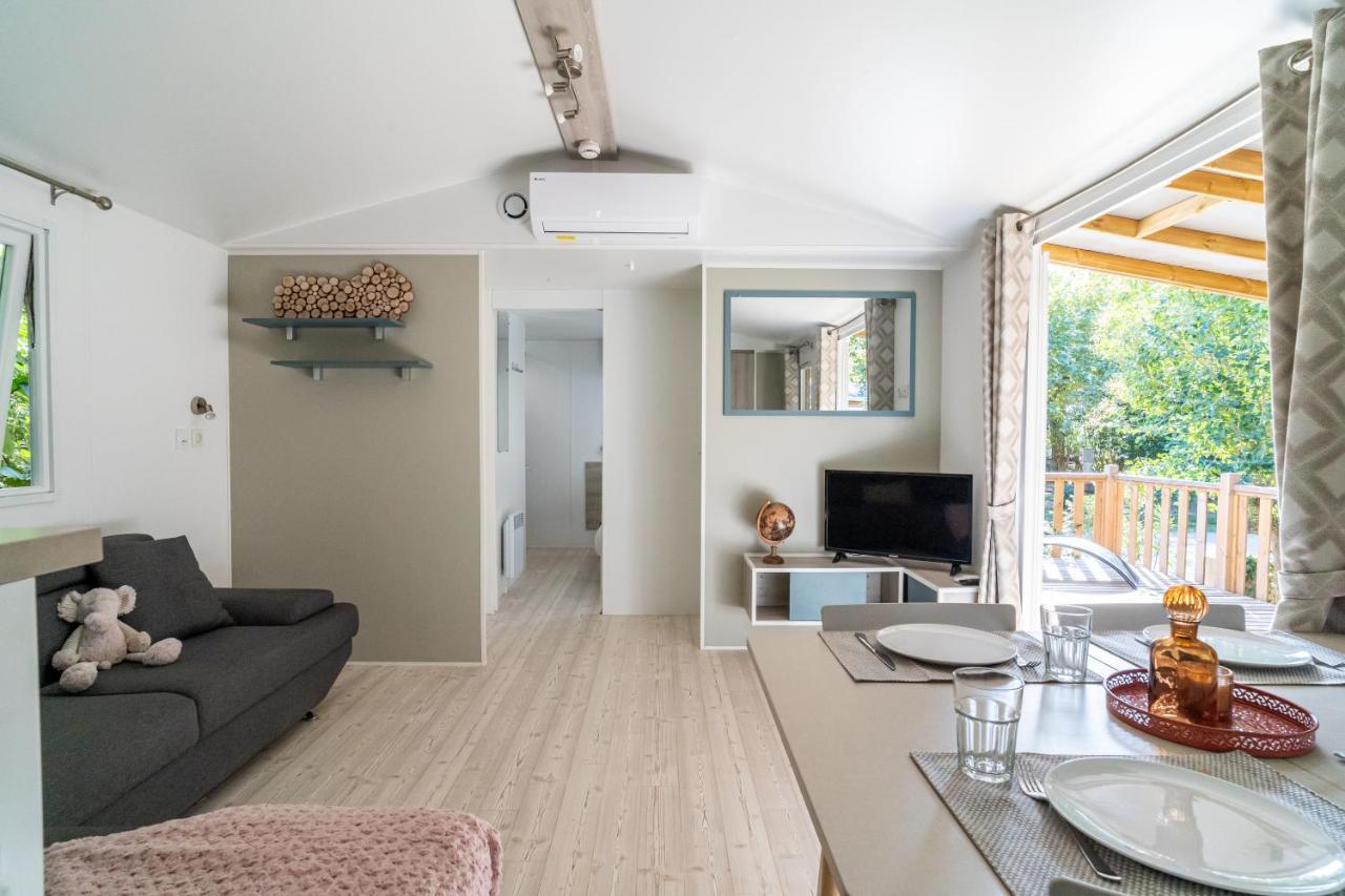 Camping Maeva Respire Ecolodge L'etoile D'argens ***** Campsite Frejus